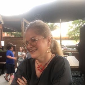 Meet your Posher, Wendy